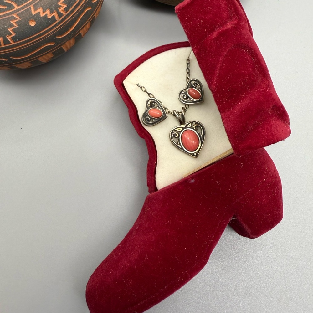 Vintage Coral Heart Pendant Necklace & Earrings Set Sterling Silver NWOT Shube